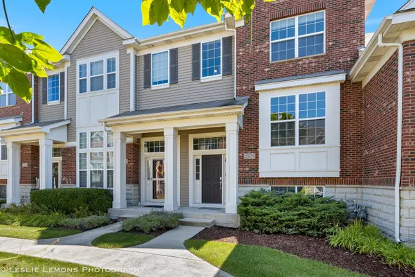 2525 Dunraven AVE, Naperville, IL 60540