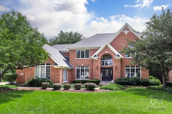 2247 PALMER CIR, Naperville, IL 60564