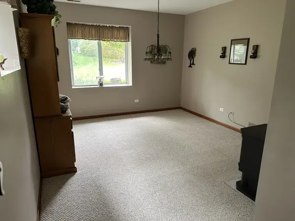705 Littleton TRL, Elgin, IL 60120
