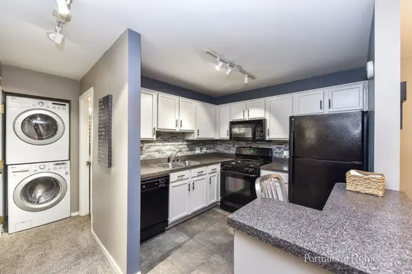 1308 Mc Dowell RD #103, Naperville, IL 60563