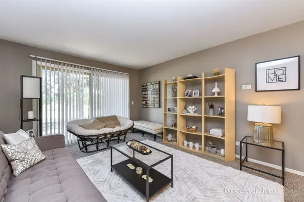 1308 Mc Dowell RD #103, Naperville, IL 60563