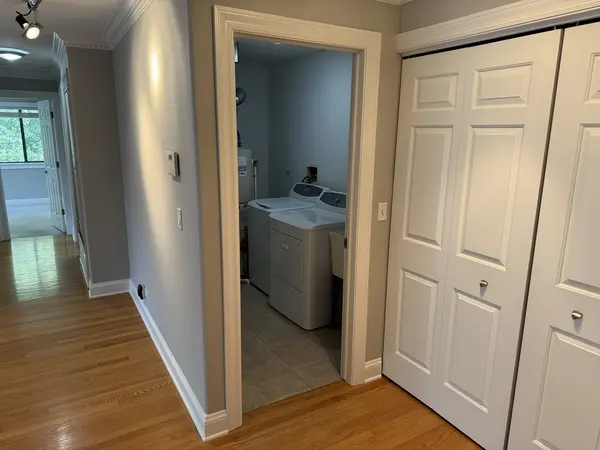 263 Driftwood LN #2D, Schaumburg, IL 60193