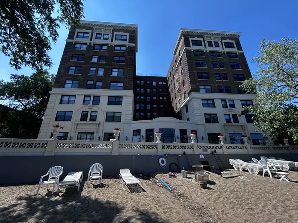 1205 W Sherwin AVE #412, Chicago, IL 60626