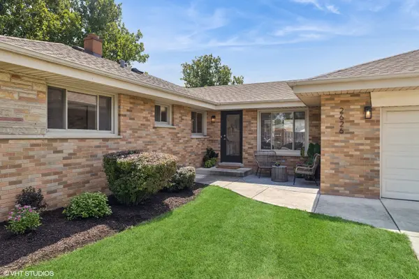 2626 Sunnyside AVE, Westchester, IL 60154