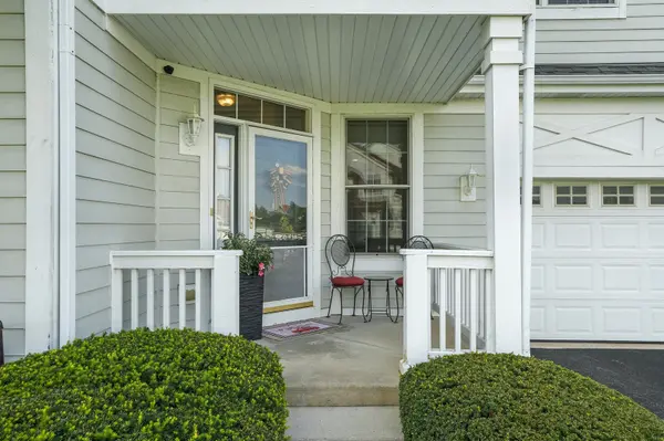 8675 Saddlebred CT, Frankfort, IL 60423