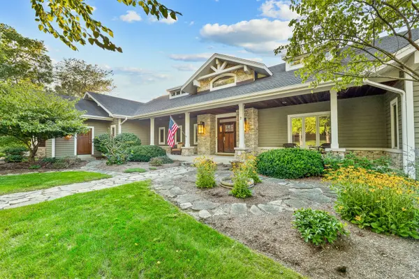 7 Anne CT, Hawthorn Woods, IL 60047