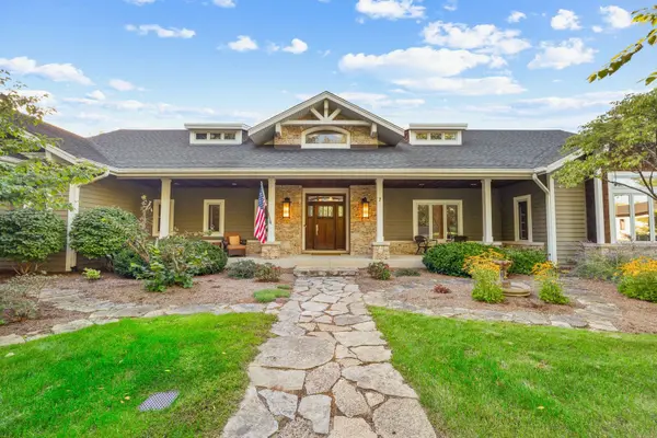 7 Anne CT,  Hawthorn Woods,  IL 60047