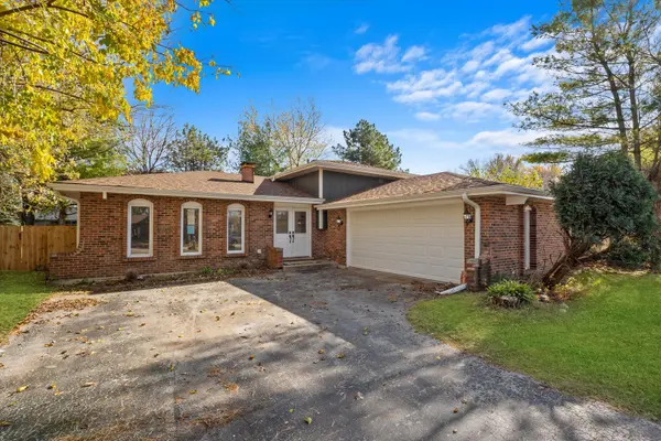 18227 OLDE FARM RD,  Lansing,  IL 60438