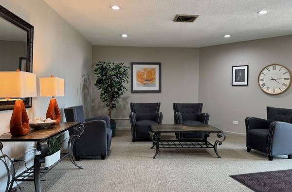 825 PEARSON AVE #3E, Des Plaines, IL 60016