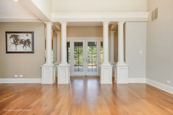 8656 Johnston RD, Burr Ridge, IL 60527