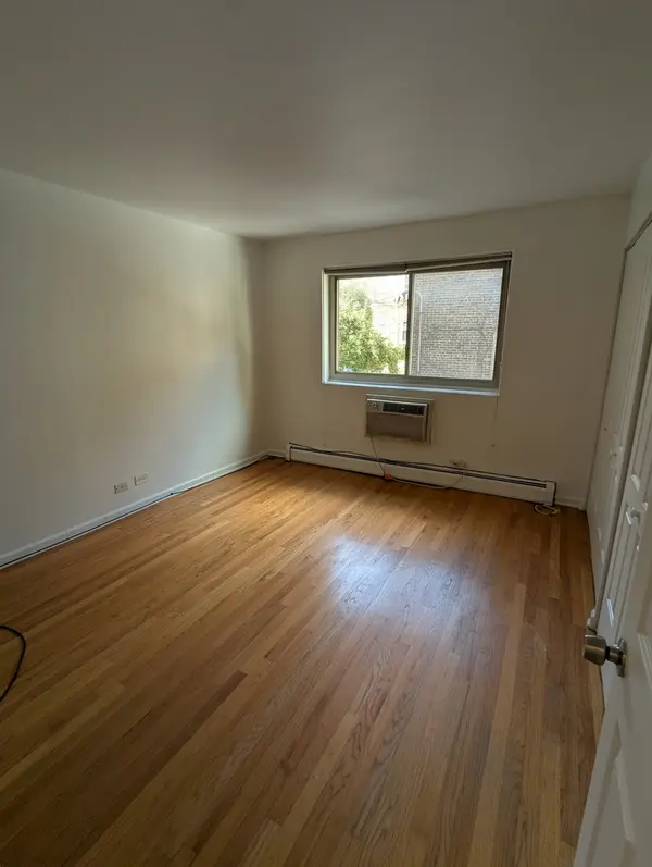 1415 W Lunt AVE #207, Chicago, IL 60626