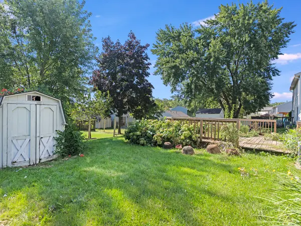 813 Kansas ST, Carol Stream, IL 60188