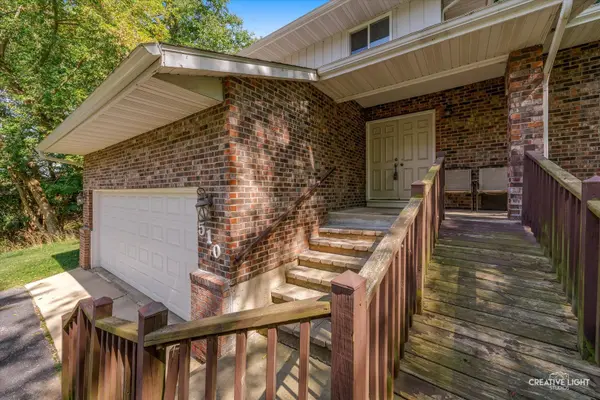 510 N Van Buren ST, East Dundee, IL 60118