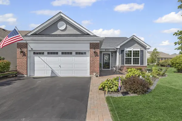 8701 CROWLEY CT, Huntley, IL 60142