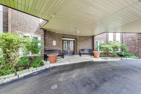 1575 Sandpebble DR #336, Wheeling, IL 60090