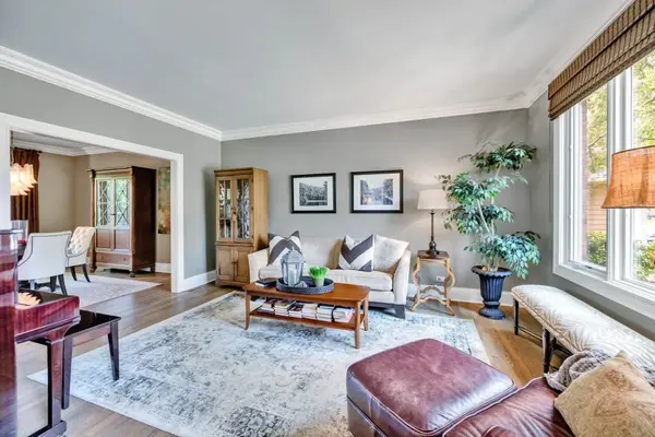1435 Monarch CIR, Naperville, IL 60564