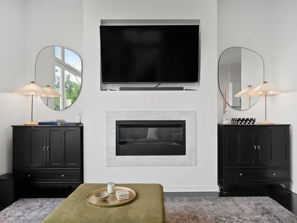 1816 N California AVE #3N, Chicago, IL 60647