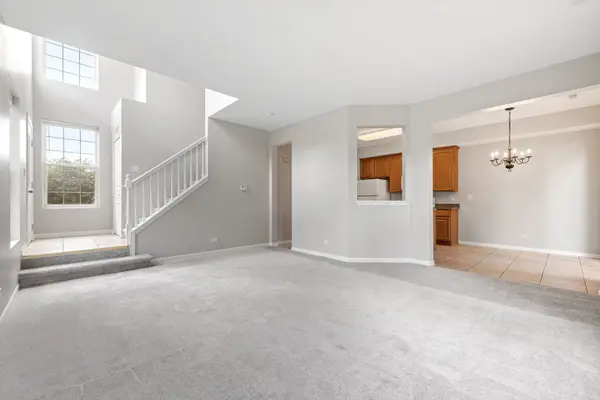 3174 Bromley LN, Aurora, IL 60502