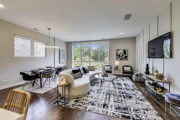 2040 N Kedzie AVE #2N, Chicago, IL 60647