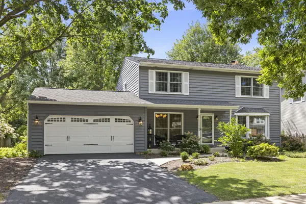 1434 Culpepper DR, Naperville, IL 60540