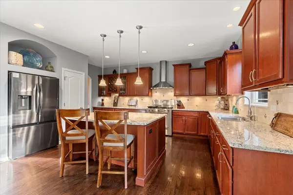 1337 N Portage AVE, Palatine, IL 60067