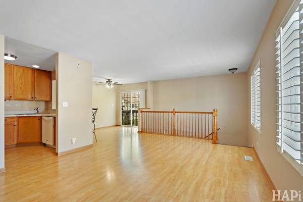 616 Windsor DR #D, Fox Lake, IL 60020