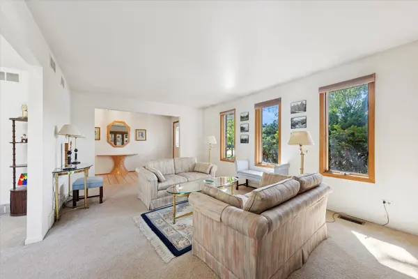 532 W 59th ST, Westmont, IL 60559