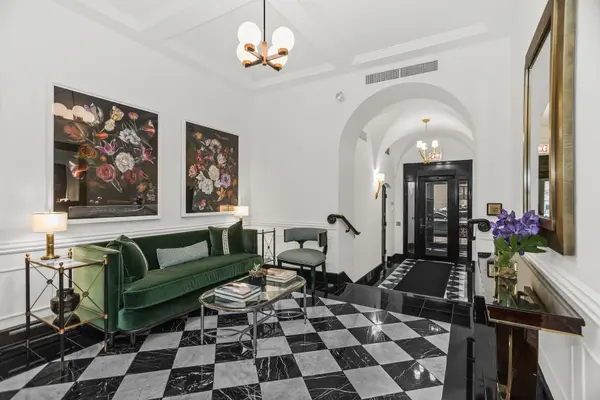 222 E Chestnut ST #3D, Chicago, IL 60611