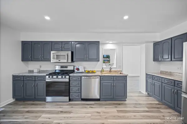 13116 Fairway DR, Crestwood, IL 60418
