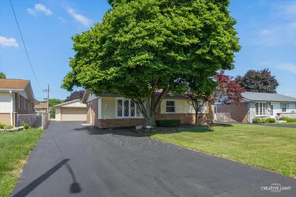 13116 Fairway DR, Crestwood, IL 60418