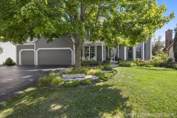 44 Marywood TRL, Wheaton, IL 60189