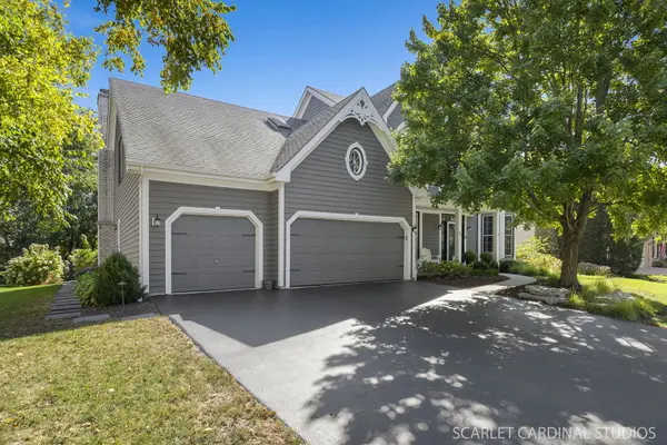 44 Marywood TRL, Wheaton, IL 60189
