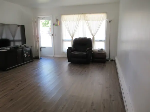 306 Harmony DR, North Aurora, IL 60542