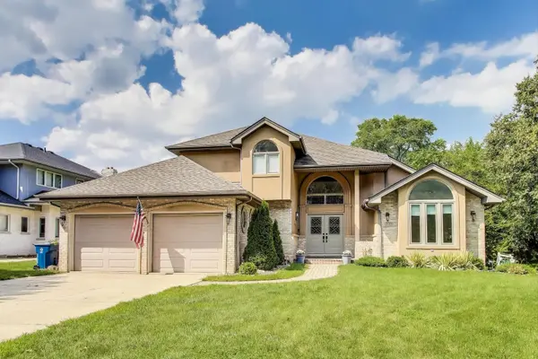 8990 W 99th ST, Palos Hills, IL 60465