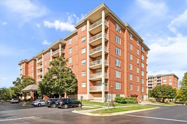 8400 Callie AVE #207, Morton Grove, IL 60053