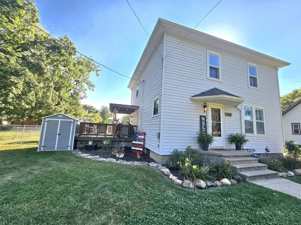 200 E Lake ST, Ashkum, IL 60911