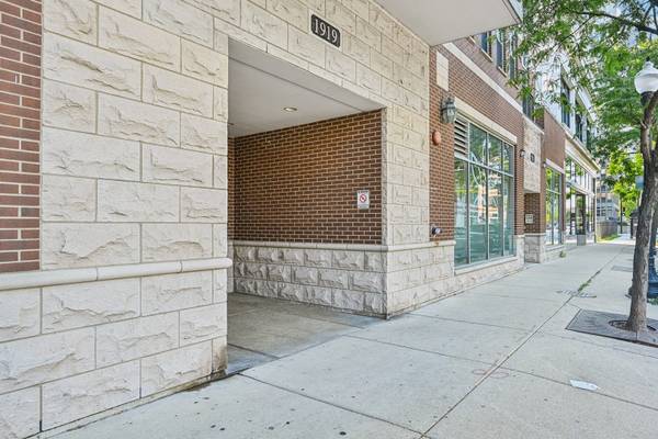 1919 S Michigan AVE #301, Chicago, IL 60616