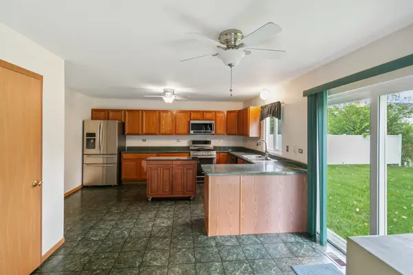 910 Sudbury DR, Joliet, IL 60435