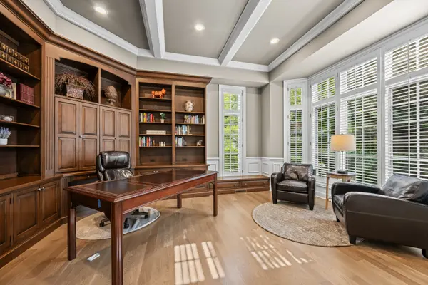 35 Riderwood RD, North Barrington, IL 60010