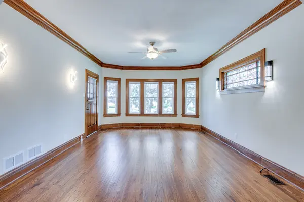 819 Oakland AVE, Joliet, IL 60435
