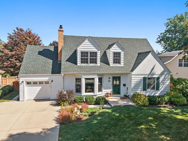 165 N Mozart ST, Palatine, IL 60067