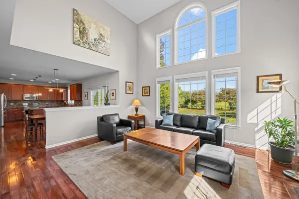 23 Championship Pkwy, Hawthorn Woods, IL 60047