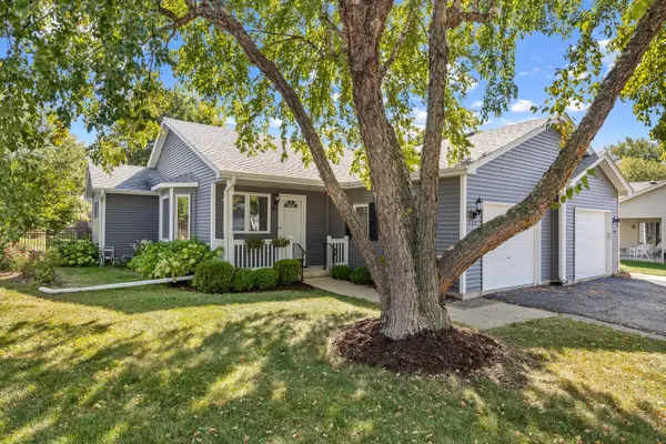 727 Harmony CT, North Aurora, IL 60542