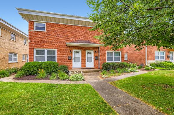 437 S Elmhurst RD, Mount Prospect, IL 60056