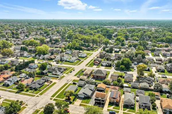 5905 W 89th ST, Oak Lawn, IL 60453