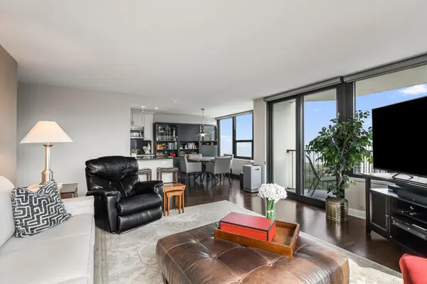 Address not disclosed, Chicago, IL 60610