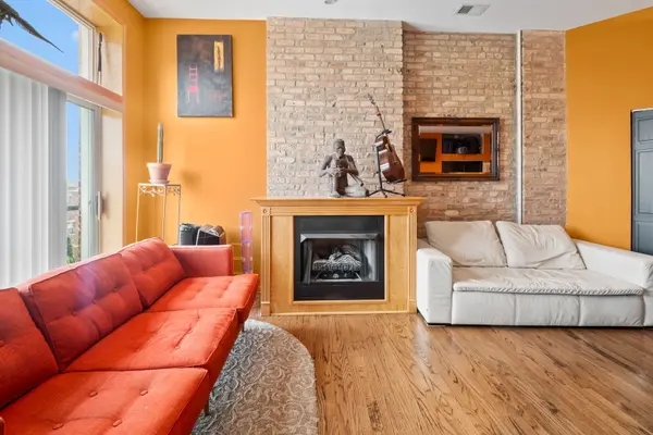 4102 S Cottage Grove AVE #3S, Chicago, IL 60653
