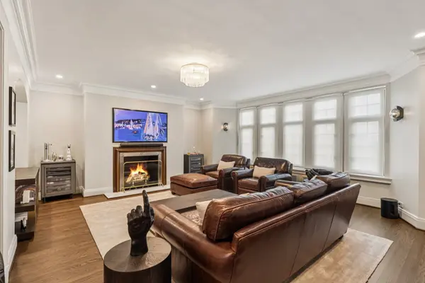 3800 N Lake Shore DR #5B, Chicago, IL 60613