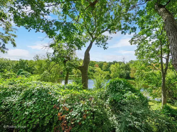 959 Watercress DR, Naperville, IL 60540