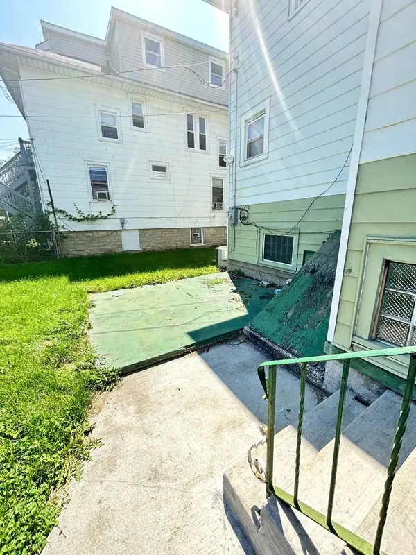 8817 S Morgan ST, Chicago, IL 60620